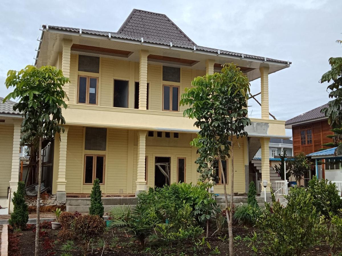 Noah Hotel Silangit Siborongborong Habitación foto